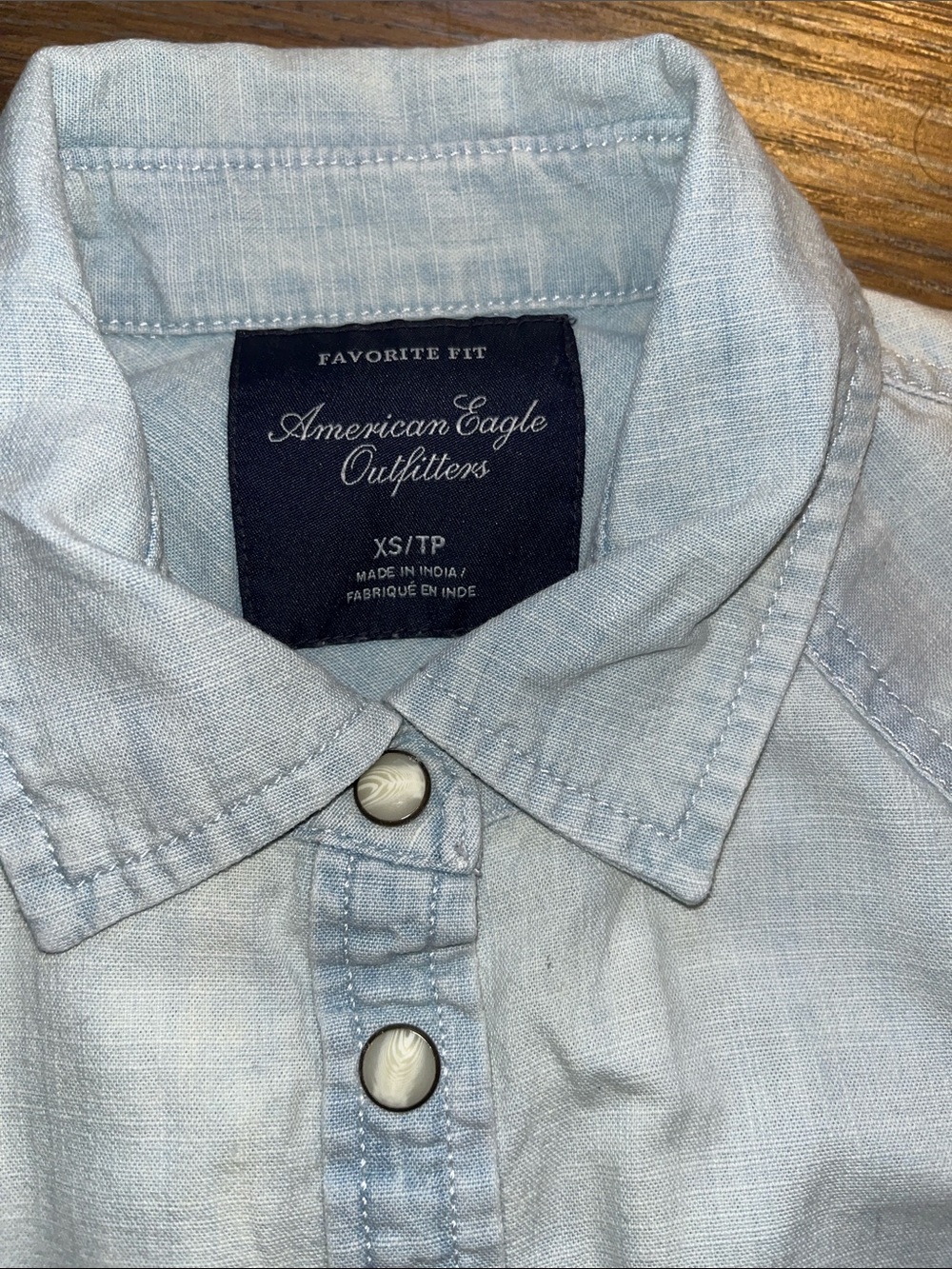 American Eagle Outfitters  Button-Up Denim Western Shirt Sz XS - Picture 2 of 5